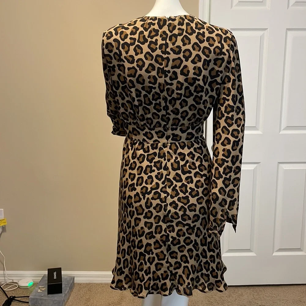 Tory Burch 100% Silk Leopard Print Long Sleeve Fit & Flare Mini Dress Size 6 EUC